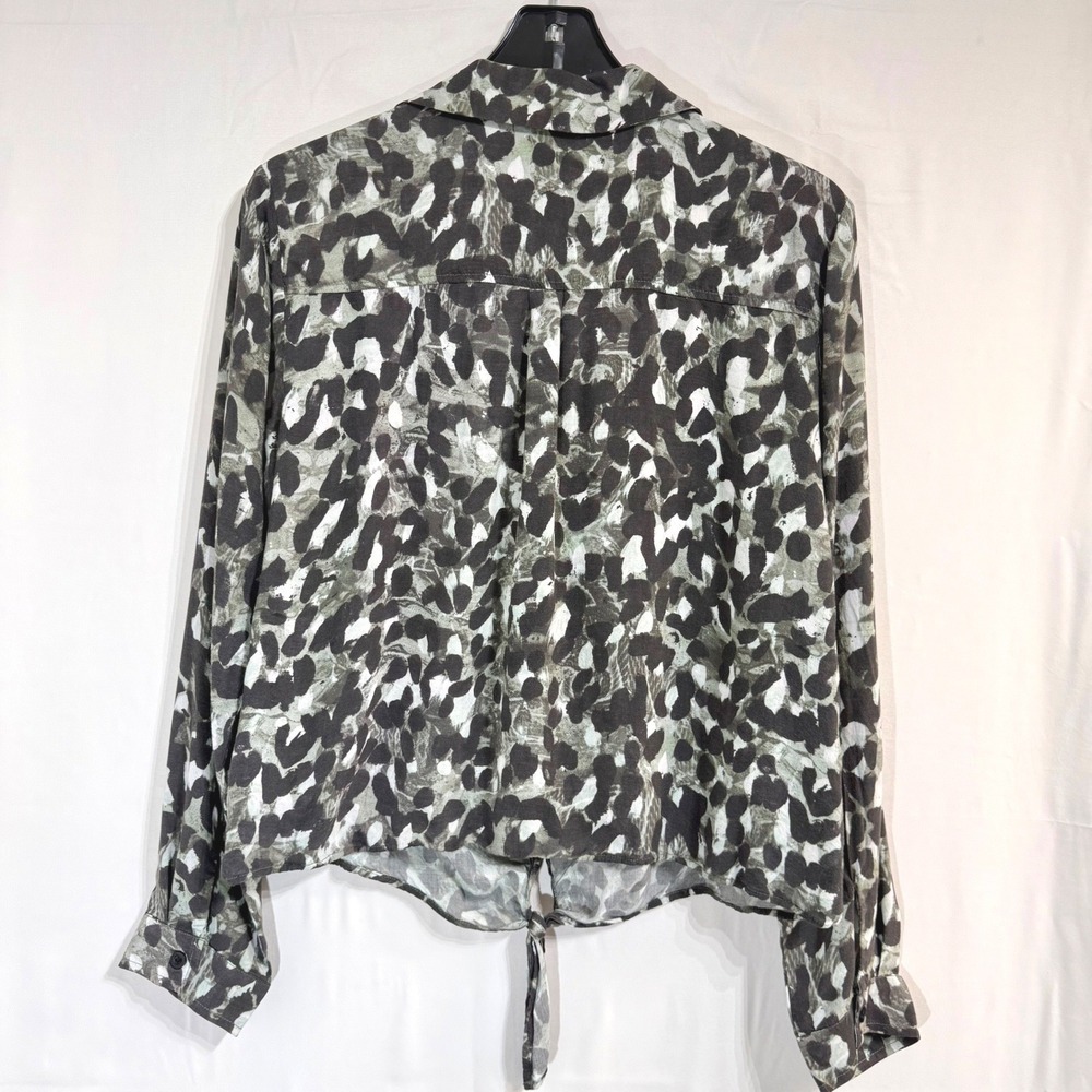 Anthropologie Cloth & Stone Shirt M Abstract Animal Print Tie Front Button Down - Picture 2 of 10